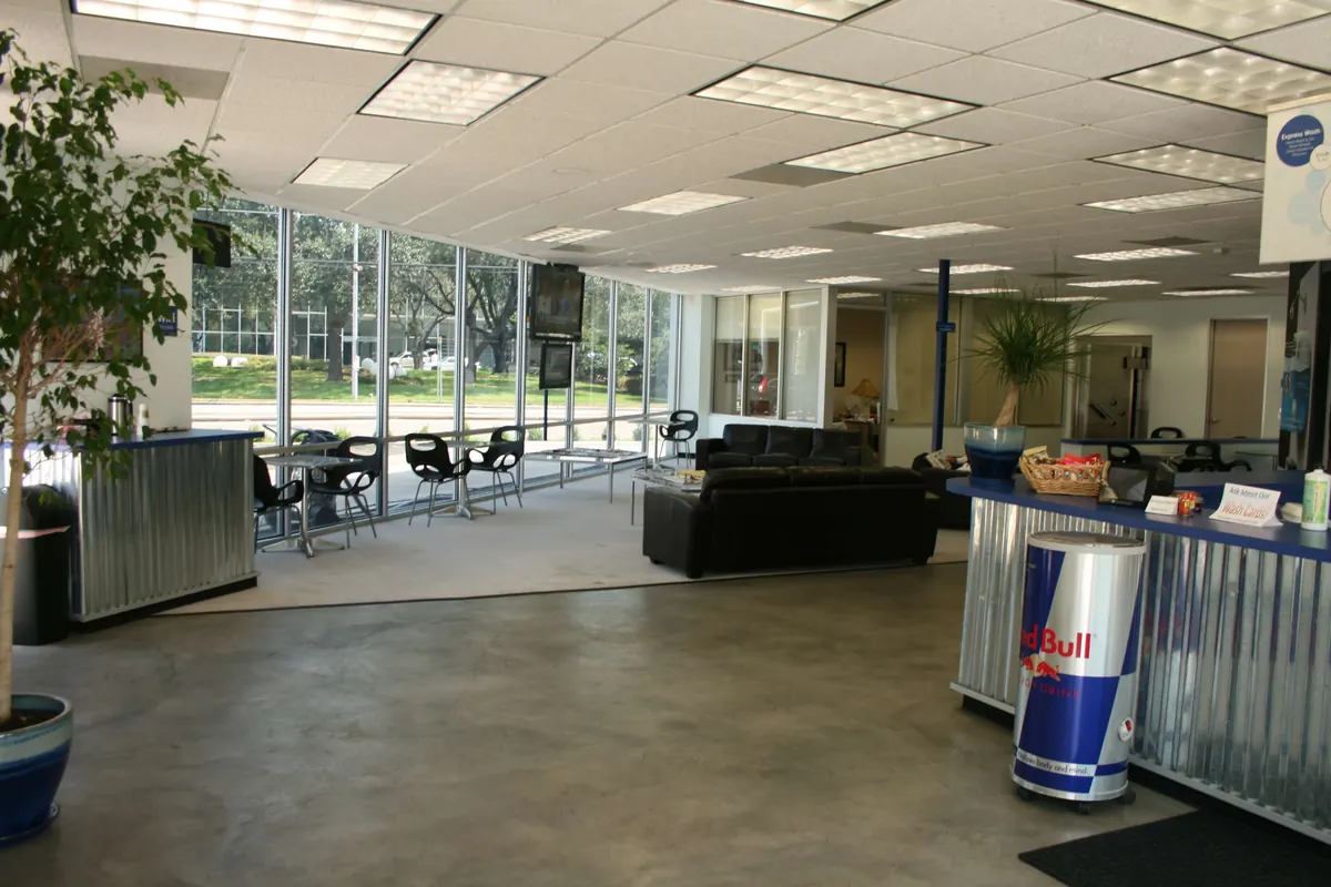 SOAP Hand Car Wash customer lounge